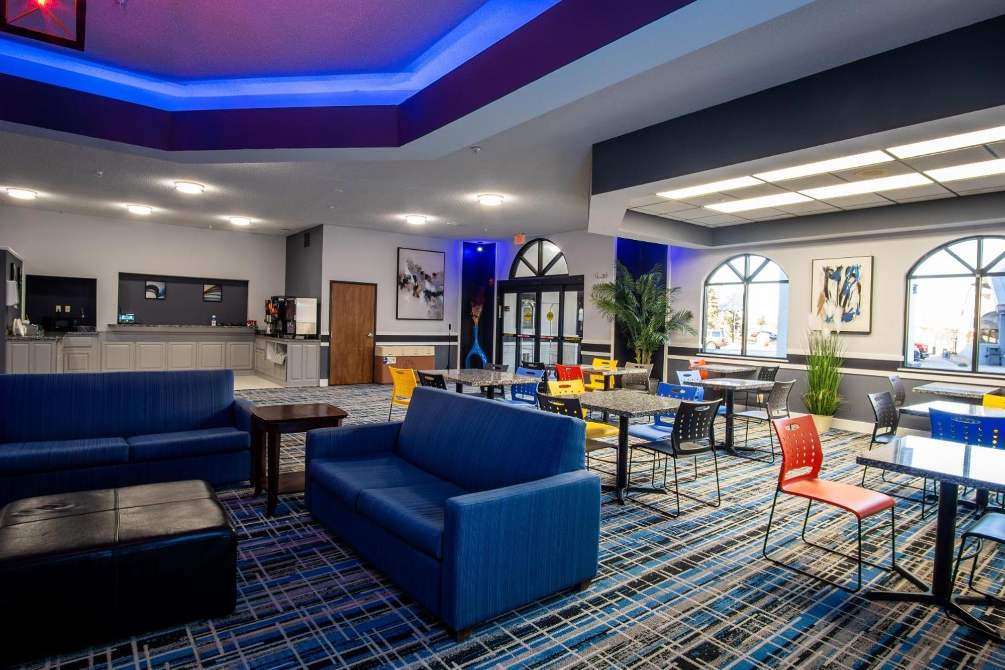Coratel Inn And Suites By Jasper Eagan St Paul Airport & Mall Of America Exteriör bild